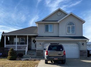 1353 N 2530 W, Clinton, UT 84015
