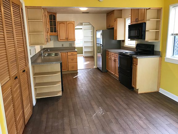2nd image of 4809 21st Ave N