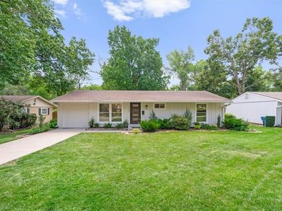 7725 Colonial Dr, Prairie Village, KS, 66208