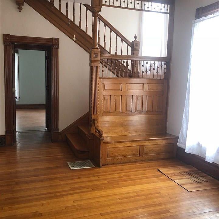 511 N Kickapoo St, Lincoln, IL 62656 Zillow