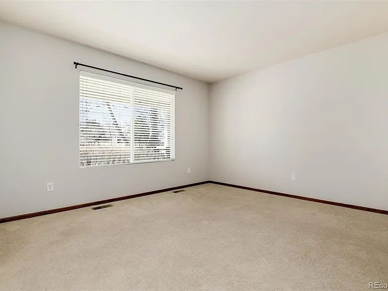 9865 Falcon Ln — Photo 23