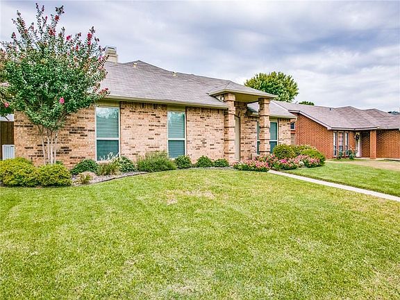 3rd image of 4305 Thames Ct