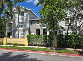 1011 Shoma Dr, Royal Palm Beach, FL 33414