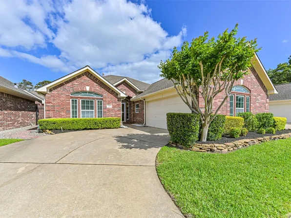 314 Parkwood Village Dr, Friendswood, TX 77546