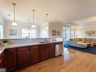 15251 Royal Crest Dr #306, Haymarket, VA, 20164