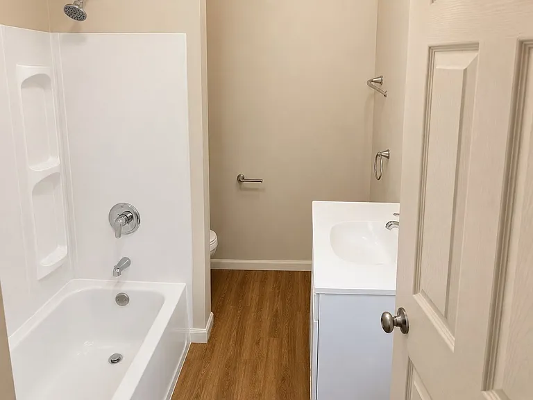 1435 Scott St — Photo 9