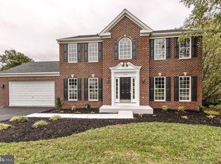 299 El Vista Dr, Hanover, PA 17331