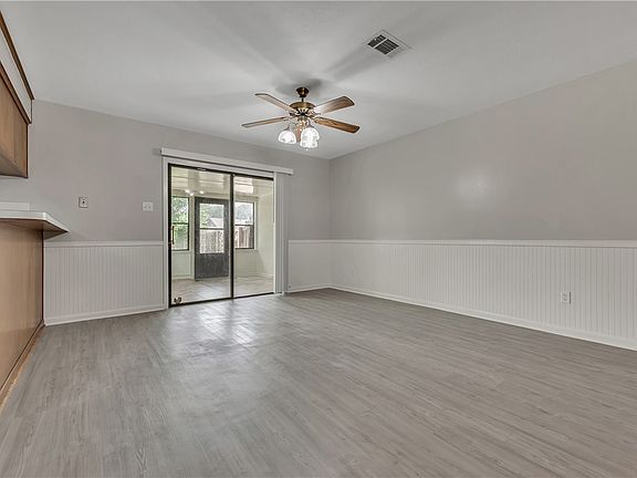 4th image of 2312 Windsor Dr
