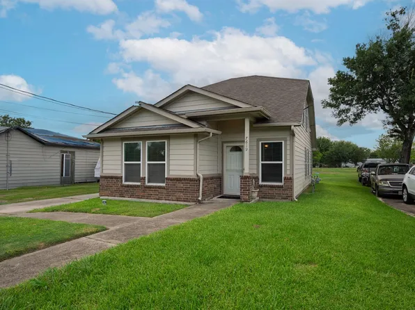 7619 Richards St, Baytown, TX 77521