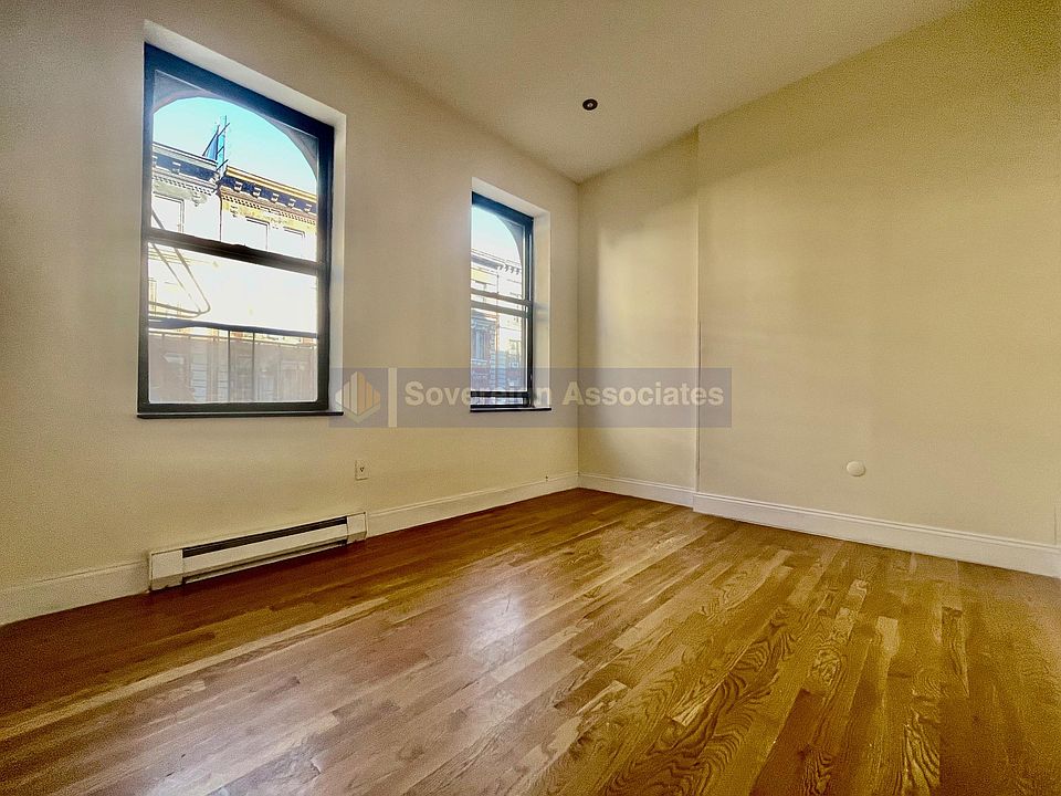 1st image of 941 Amsterdam Ave #3E