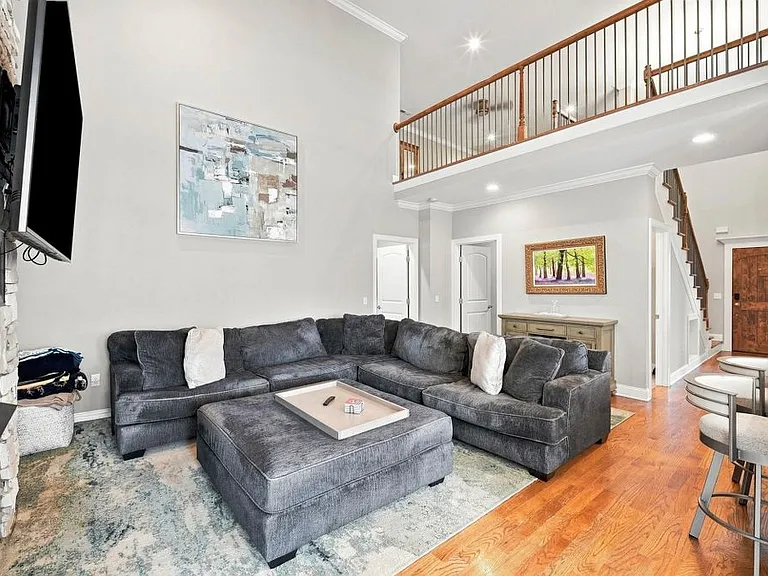 9202 White Ash Dr — Photo 12