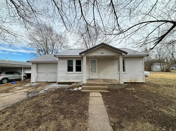 422 S Vine St, Marshfield, MO 65706