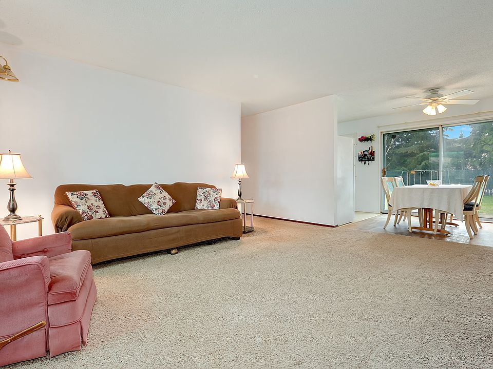 1st image of 25838 20th Ave S