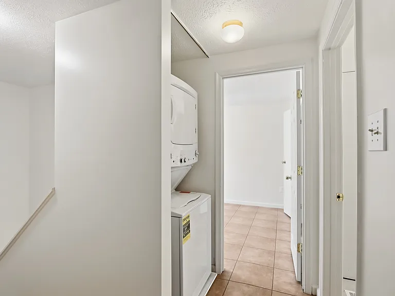40 Whitechurch Ct — Photo 16