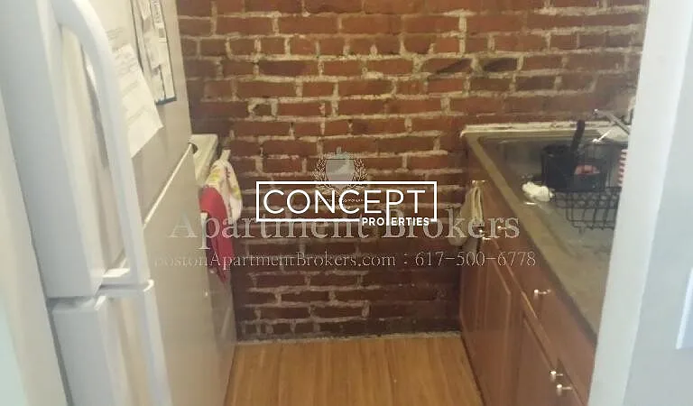 894 Huntington Ave #7 — Photo 3
