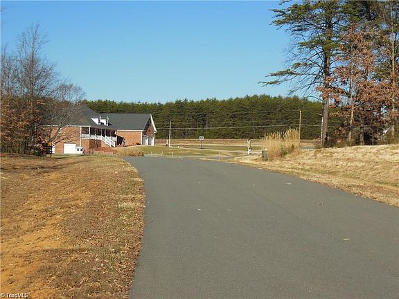 2nd image of LOT 2 Oakland Dr Lot 2