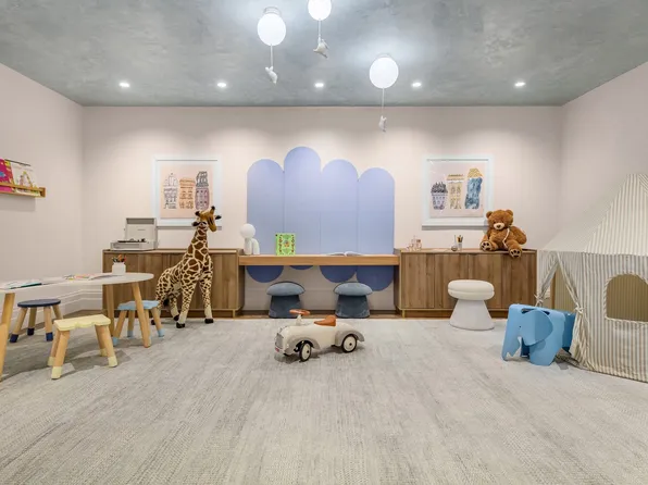 125 East 65th Street image 13 of 25