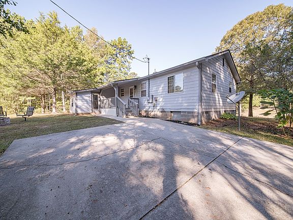 3rd image of 619 Millard Farmer Rd