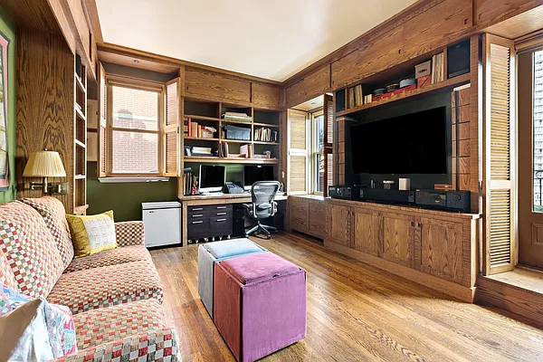 Sold by Compass | media 9