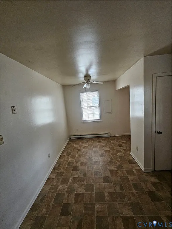 3 bed, 1.5 bath, 1040 sqft, $1,250 — Photo 4