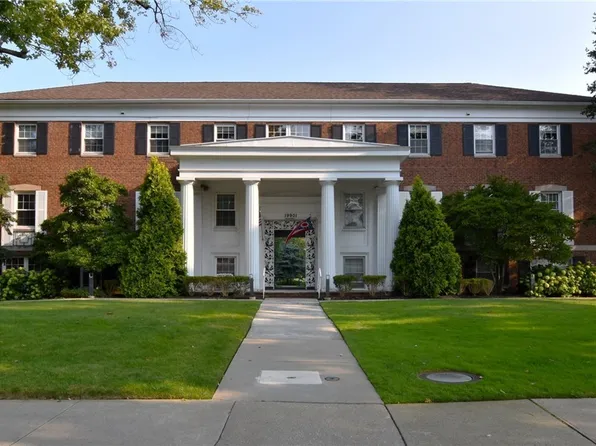19901 Van Aken Blvd #E9, Shaker Heights, OH 44122
