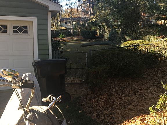 3rd image of 2604 Bedford Way