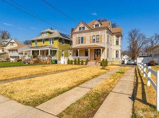 150 W 5th Ave, Roselle, NJ 07203