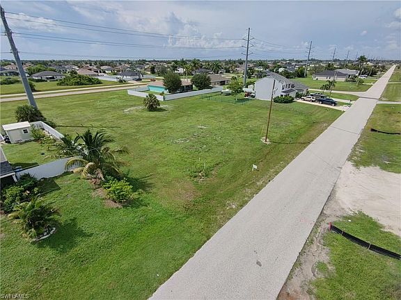 3rd image of 114 NW 24th AVE