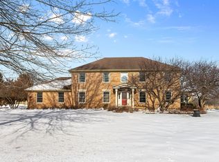 36W338 McKay Dr, St Charles, IL 60175
