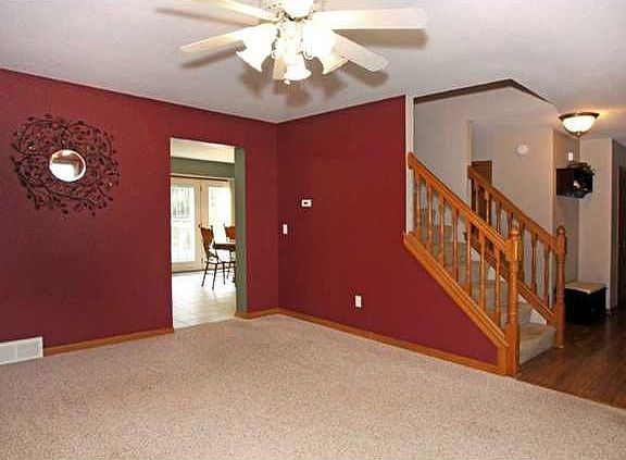 4th image of 1320 Finch Dr
