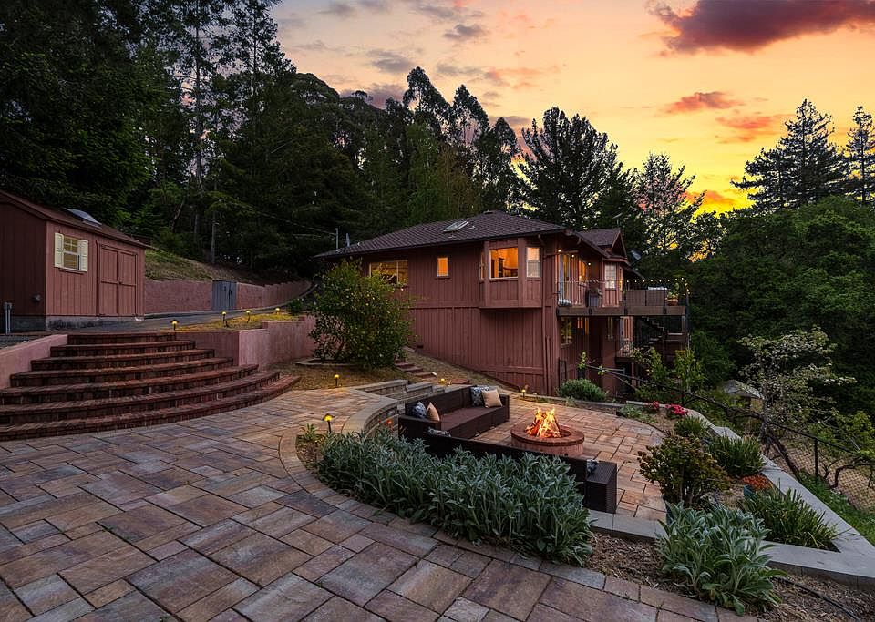 1st image of 2080 Redwood Dr