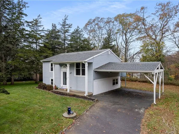 53 Cedar Lane, Bozrah, CT 06334