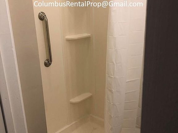 Stand up shower (no tub)