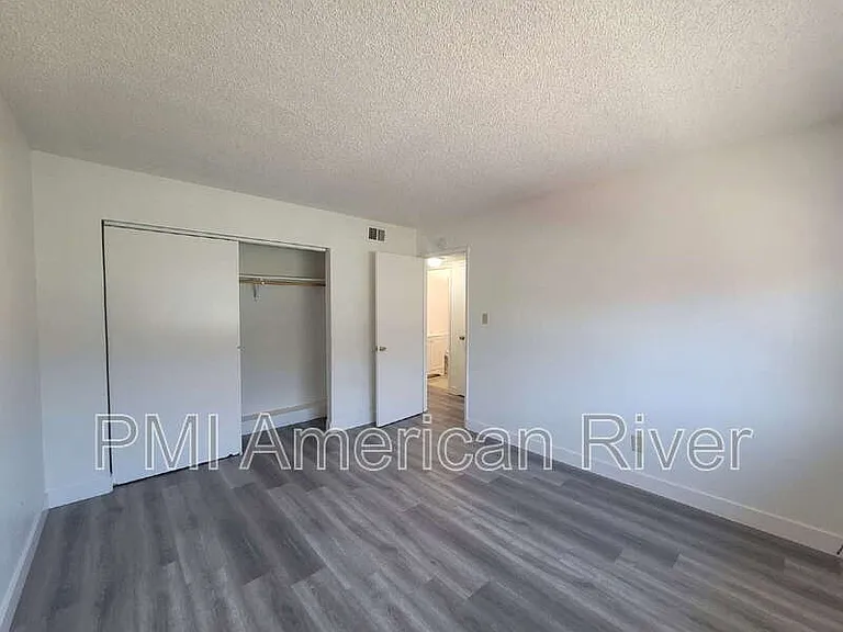 75 Nedra Ct #4 — Photo 8