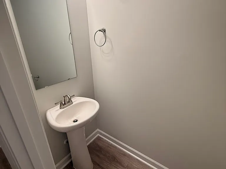 2025 Folkstone Woods Ln — Photo 5