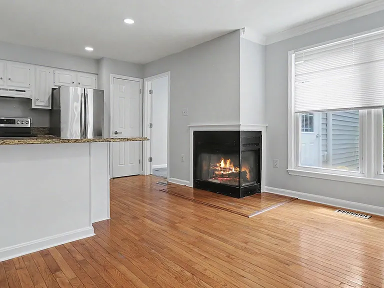 1106 Arcola Ave — Photo 20