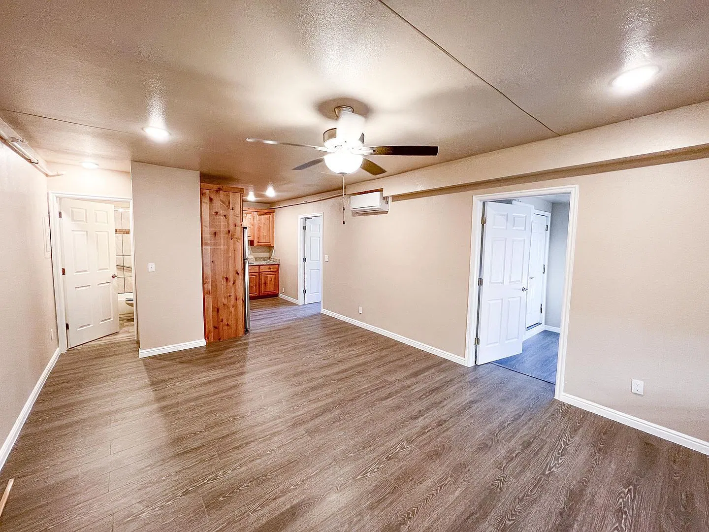 S105 2 Bed 1 Bath in Hildale *utilities included* — Photo 1