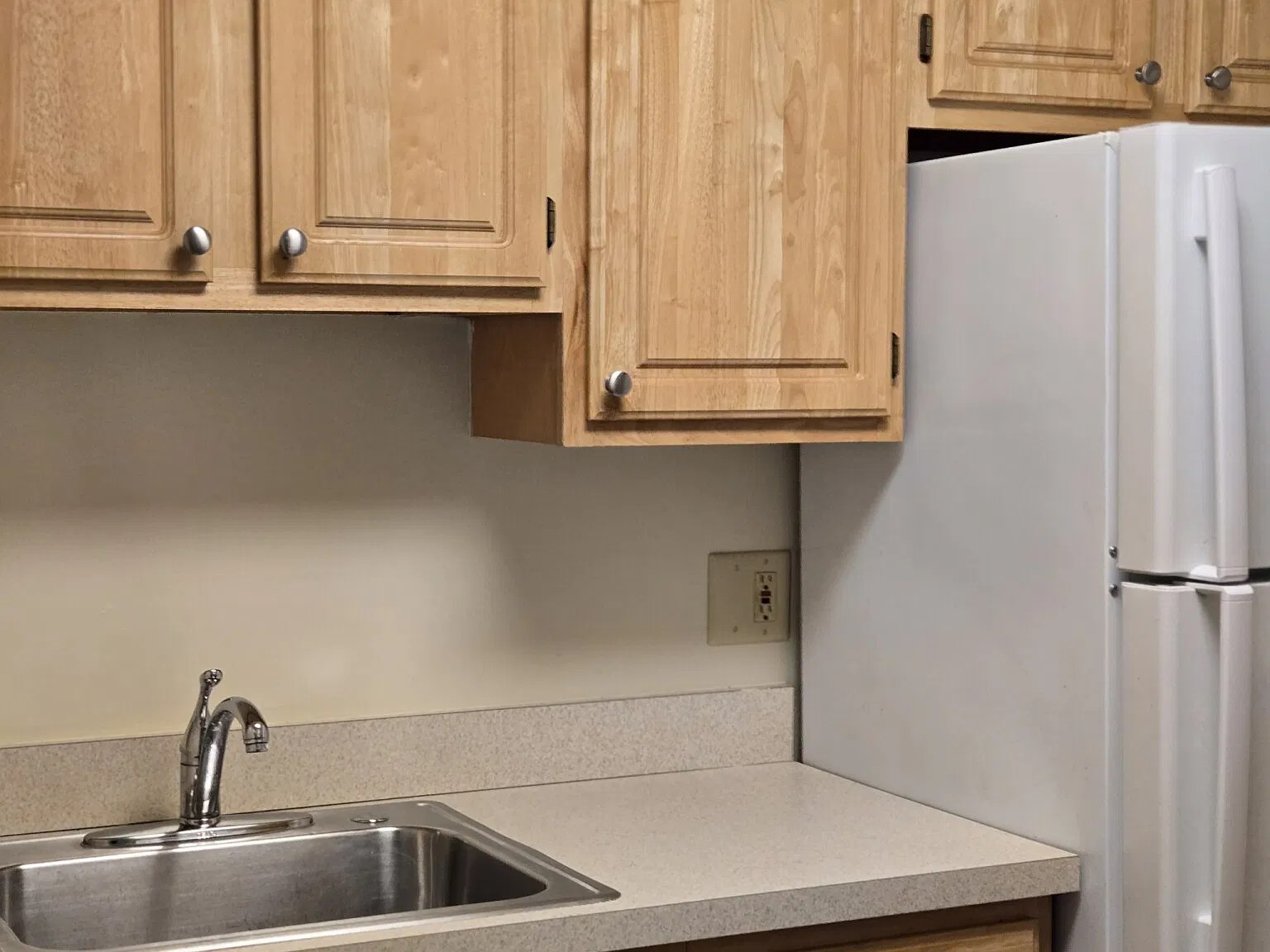 2 bed, 1.5 bath, 1200 sqft, $3,250 — Photo 2
