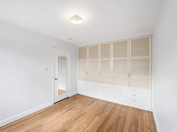 221-26 Manor Road image 15 of 19