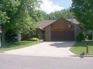 1875 Cedar Valley Dr NW, Owatonna, MN 55060