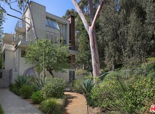11601 Montana Ave APT 6, Los Angeles, CA 90049