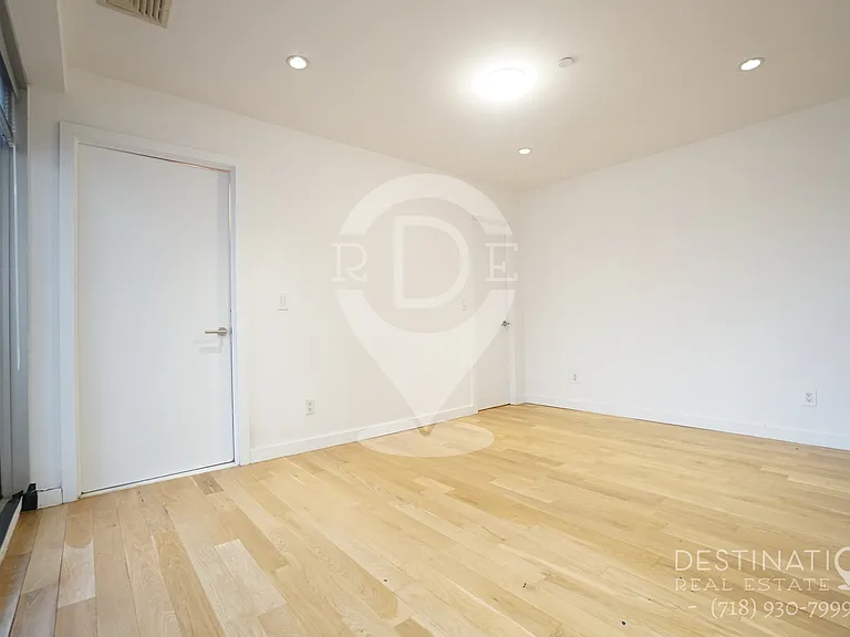 639 4th Ave #10A — Photo 18