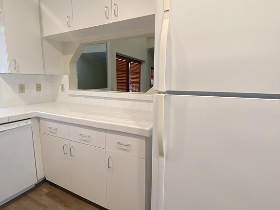 5th image of 1373 Cottonwood Cir