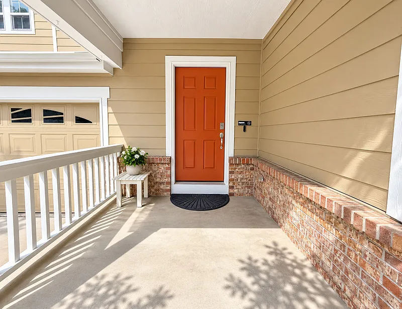 4 bed, 3.0 bath, 3539 sqft, $3,200 — Photo 2
