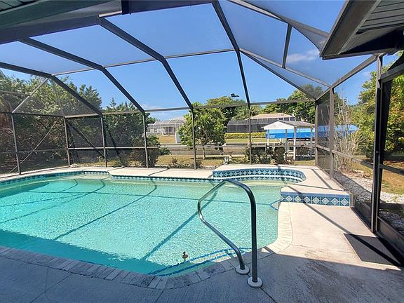 5th image of 4202 Yucatan Cir