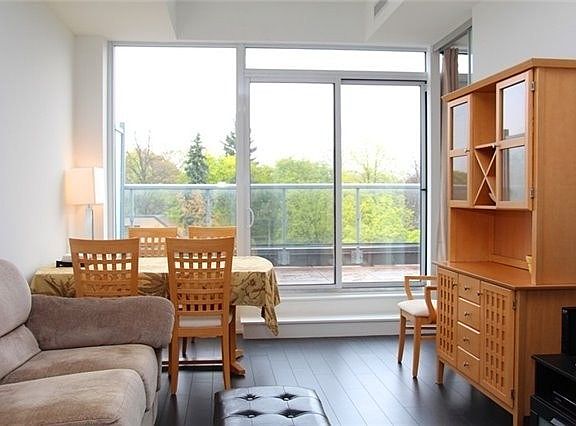 2nd image of 6 Parkwood Ave #503