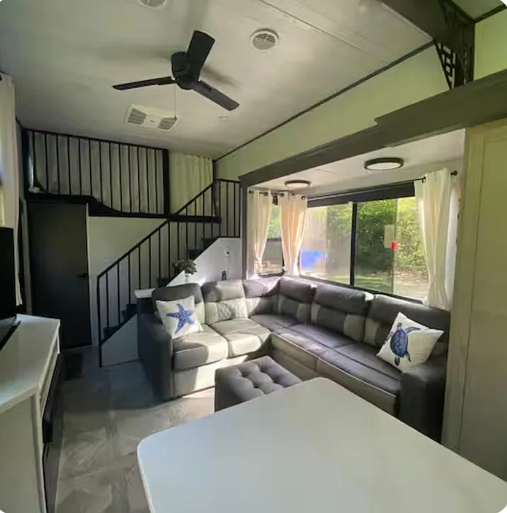3 bed, 1.5 bath, 500 sqft, $1,800 — Photo 3