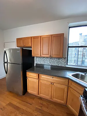 Rented by Houses of New York Realty LLC | media 37