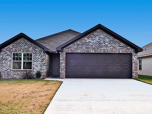 2nd image of 125 Bradford Circle