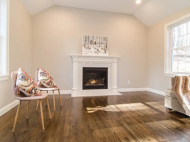 718 Main St #718 — Photo 17